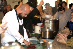 GASTEREAMAG_TUNCA_DEMO_SIDEVIEW