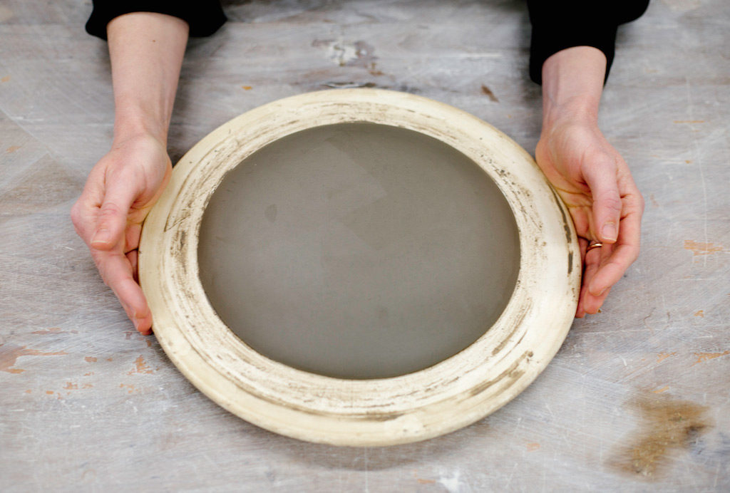 YashaButler_PhotographybyBeckyButler_Studio_hands_vessel